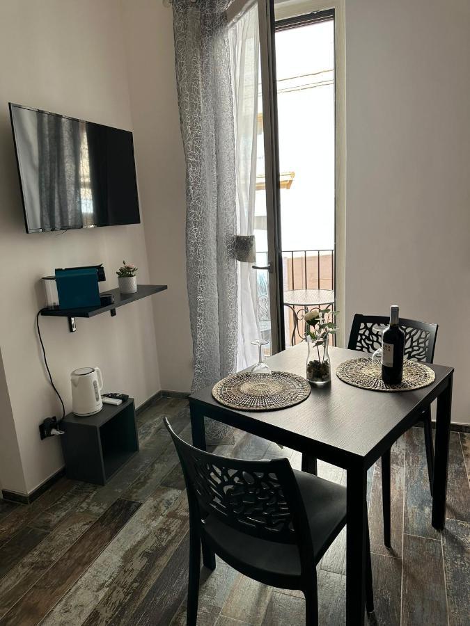 Home J&J Bari Dış mekan fotoğraf